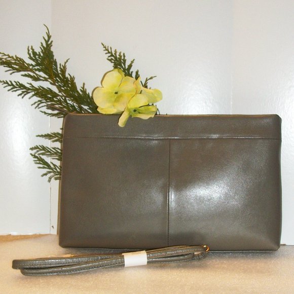 Appleseed's Bags Appleseeds Sage Green Leather Clutch Nwot Poshmark